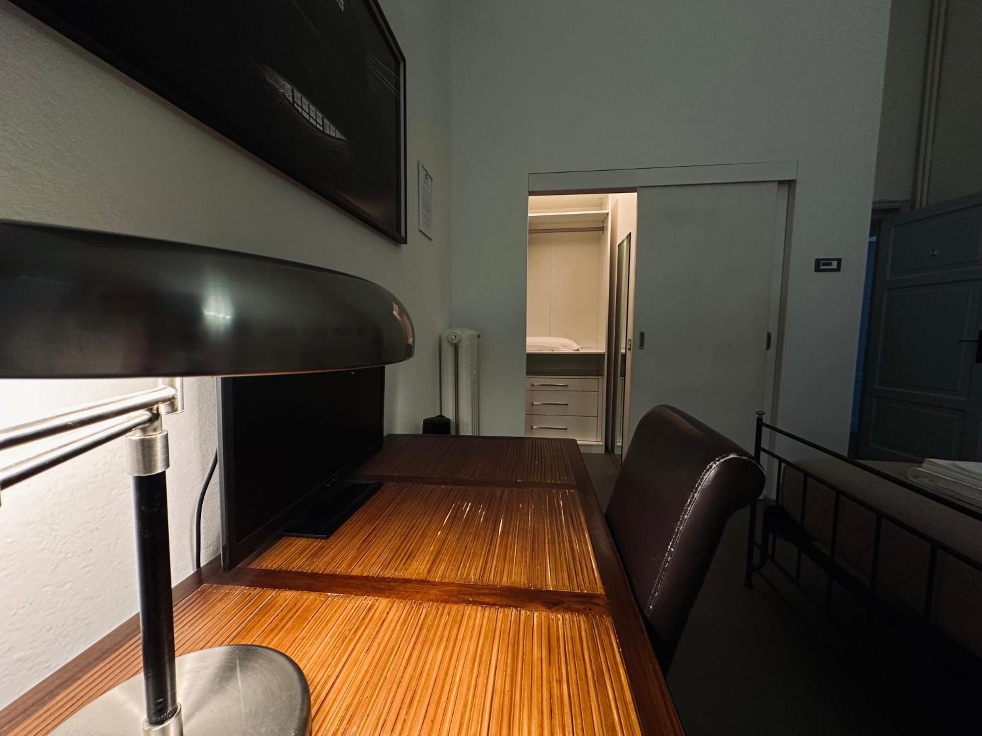 Bed and Breakfast Indipendenza 24 Болонья Экстерьер фото
