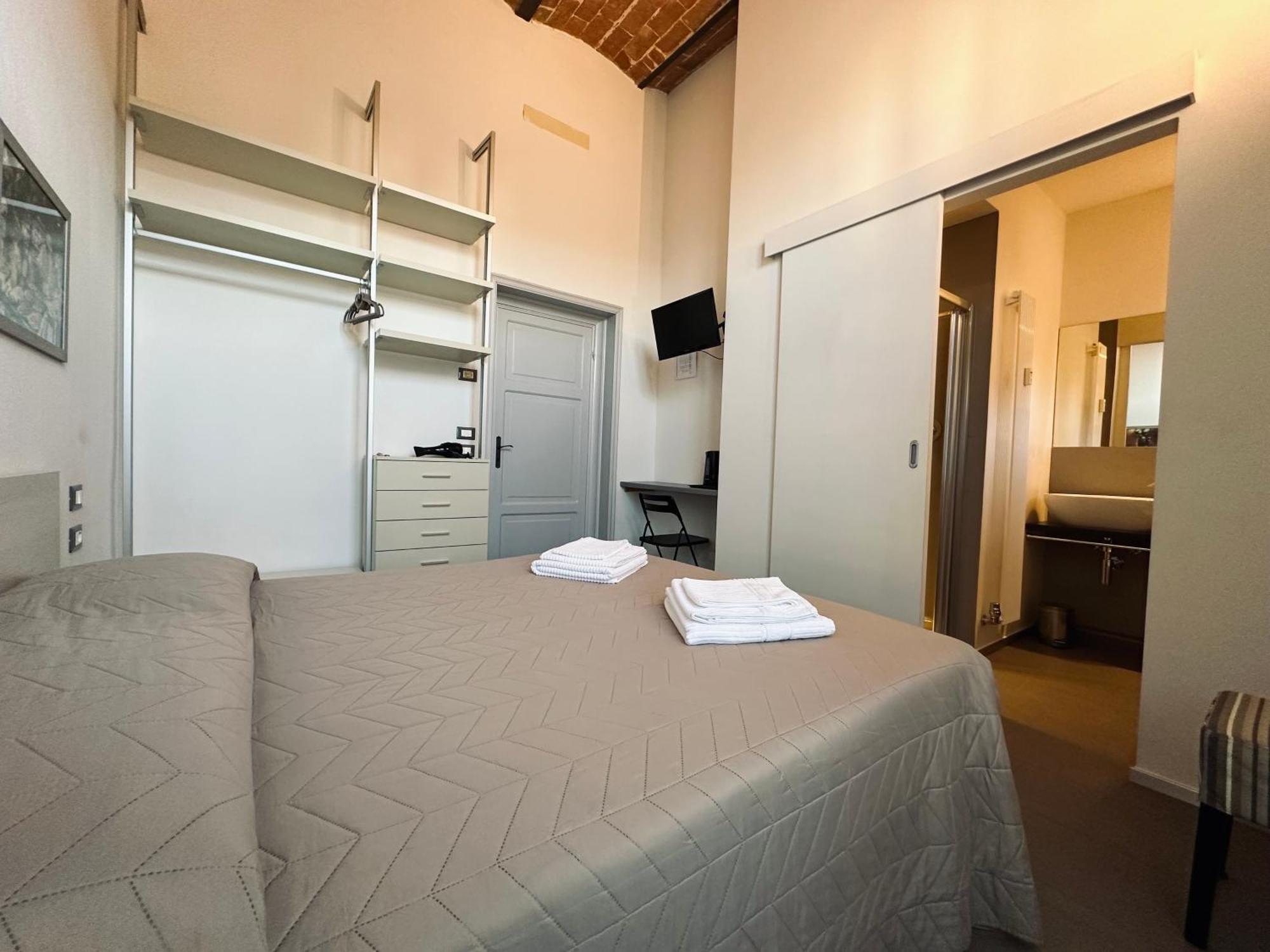 Bed and Breakfast Indipendenza 24 Болонья Экстерьер фото
